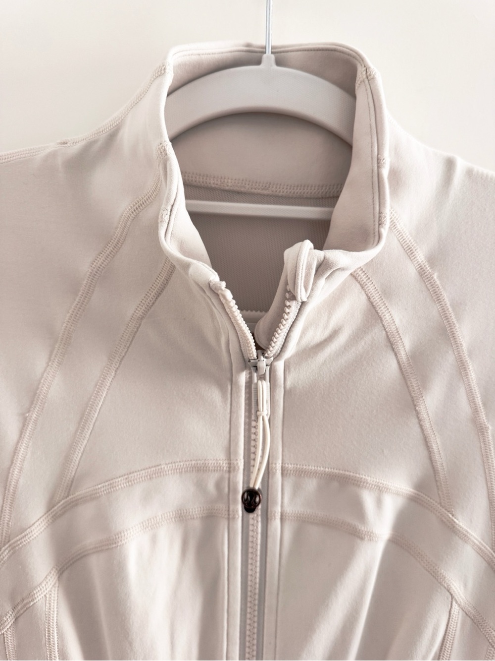 Lululemon Women’s Define Jacket in White Opal - Picture 7 of 11